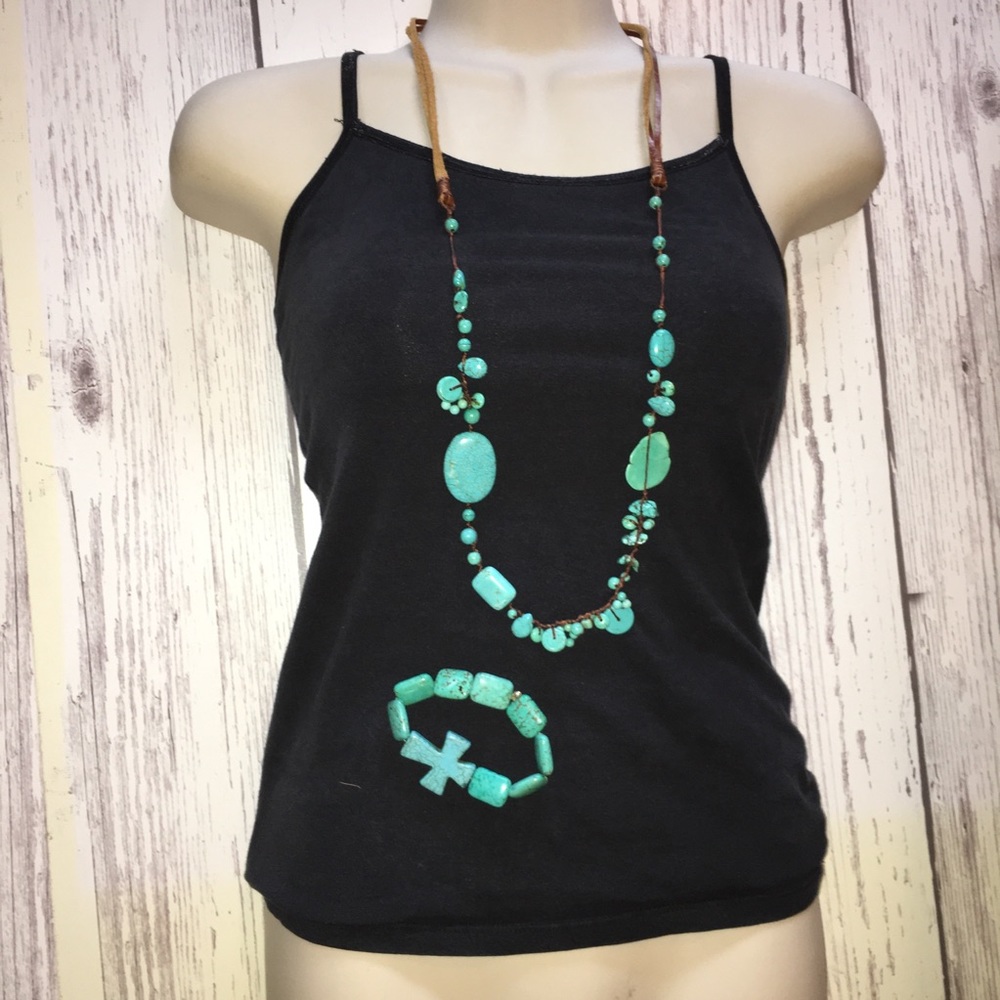 Necklace and bracelet set